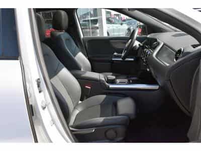 Mercedes GLA 200 Progressive 7G-Tronic PANO GPS CAM LANE (2020) - Foto 7