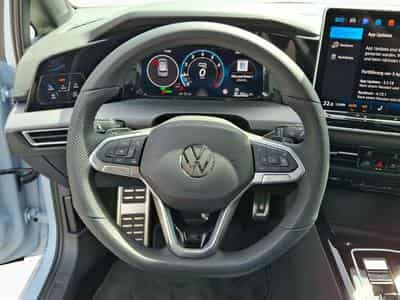 VW Golf R-Line (2026) - Photo 11