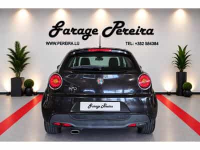 Alfa-Romeo Mito 1.3 JTDM 95 NAVI (2010) - Photo 4