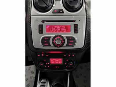 Alfa-Romeo Mito 1.3 JTDM 95 NAVI (2010) - Photo 8