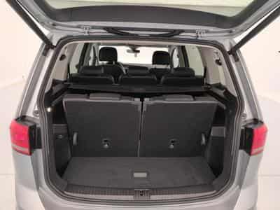 VW Touran Life Plus 7pl (2025) - Photo 11