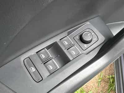 VW T-Cross R-Line Limited (2026) - Photo 12