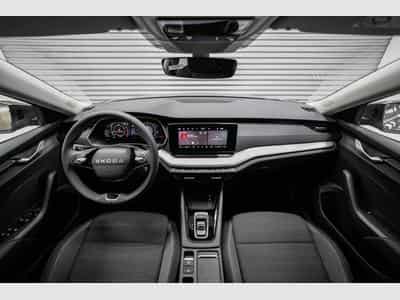 Skoda Octavia Kombi 1,5 TSI (2026) - Foto 6