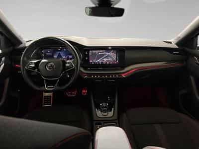 Skoda Octavia Combi 2.0 TDI 147kW RS DSG (2024) - Photo 5