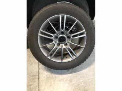 Jantes alu + Pneus h 16" 205/60 R16 92H (2026) - Foto 1