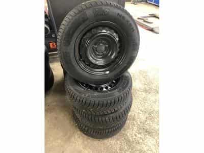 Jantes acier + Pneus 16" 215/65 R16 98T (2026) - Photo 1
