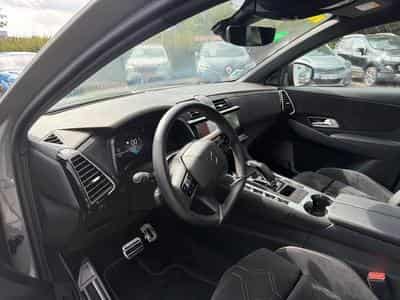 DS Automobiles DS7 E-TENSE 225 PERFORMANCE LINE + (2024) - Photo 11
