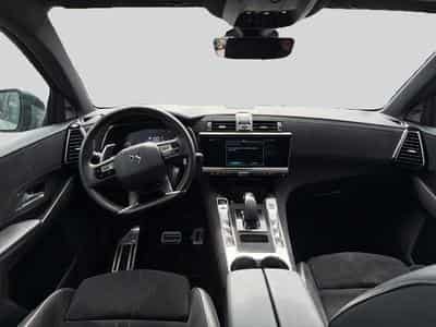DS Automobiles DS7 E-TENSE 225 PERFORMANCE LINE + (2024) - Photo 10