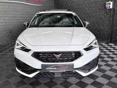 Cupra Leon VZ CUP ST 2.0 TSI 310CV * BREMBO * VSS * PANO* MATRIX * (2024) - Photo 2