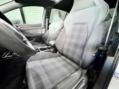 VW Golf GTD 2.0 TDI DSG7 200 CV *MATRIX* PANO * HARMAN * (2024) - Photo 7