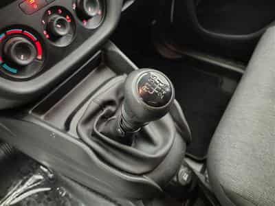 Fiat Doblo 1.6 MJET Cargo CLIM / CARPLAY (2023) - Foto 12