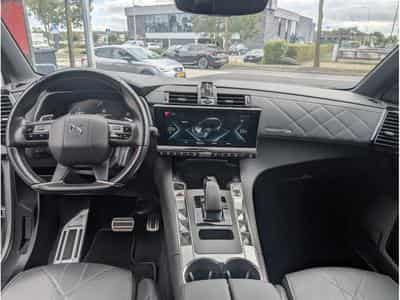 DS Automobiles DS7 E-TENSE 225 RIVOLI BOITE AUTO (2022) - Photo 6