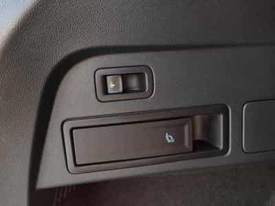 VW Tiguan 2.0 TDI DSG 7 PLACES CARPLAY SIEGE CHAUFFANTS BLUETHOOT TOIT (2019) - Photo 10