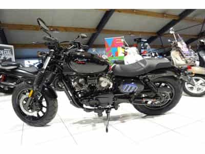 Hyosung Aquila BOBBER V-TWIN (2024) - Photo 4