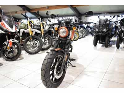 Hyosung Aquila BOBBER V-TWIN (2022) - Photo 2