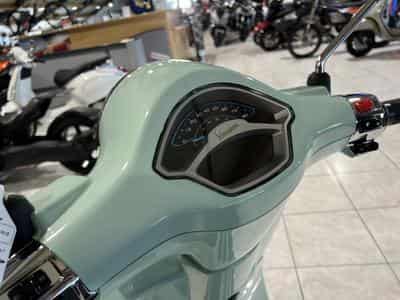 Vespa Elettrica 45 Km/h (2024) - Photo 6