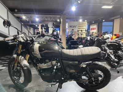 Royal Enfield Bear 650 Golden Shadow (2025) - Photo 4