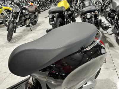Vespa Primavera E5 + (2026) - Photo 5