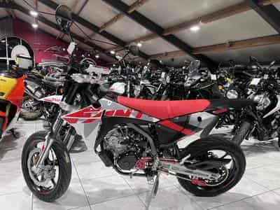 Fantic Motard XMF 4T PERFORMANCE (2026) - Photo 4