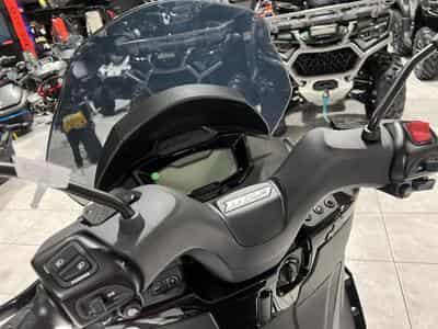 Piaggio MP3 310 (2026) - Photo 6