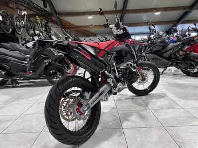 Fantic Motard PERFORMANCE 2T (2026) - Photo 3