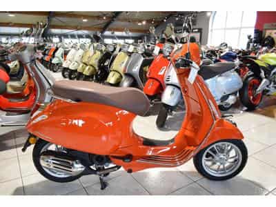 Vespa Primavera ORANGE PASTEL (2024) - Photo 1