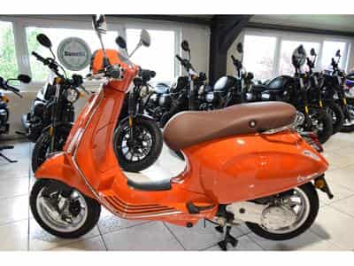 Vespa Primavera ORANGE PASTEL (2024) - Photo 4
