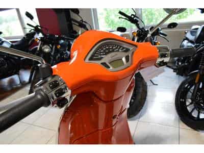 Vespa Primavera ORANGE PASTEL (2024) - Photo 5