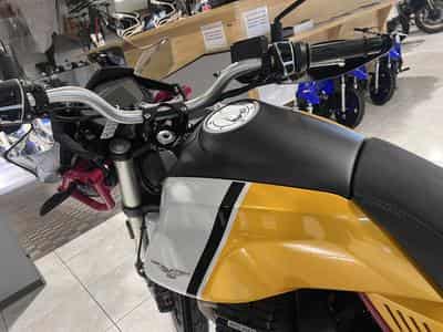 Moto Guzzi V85 TT Evocative Jaune (2022) - Photo 6
