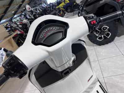 Vespa GTS 310 (2026) - Photo 6