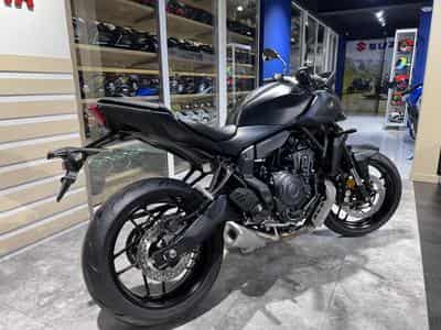 Yamaha MT07 + QuickShifter offert (2026) - Photo 3