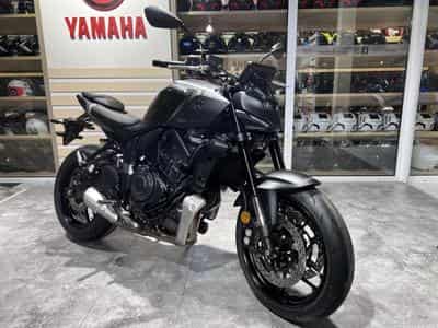 Yamaha MT07 + QuickShifter offert (2026) - Photo 7