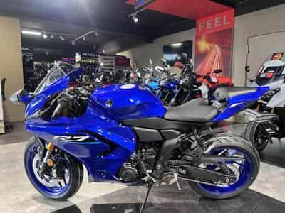 Yamaha R7 (2026) - Photo 4