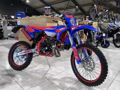 Beta R Enduro RACING 2T (2026) - Photo 7