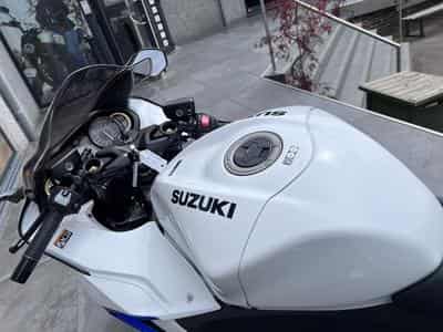 Suzuki Hayabusa 1300 (2026) - Photo 6