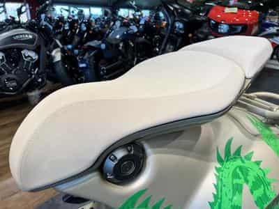 Vespa 946 DRAGON (2026) - Photo 5