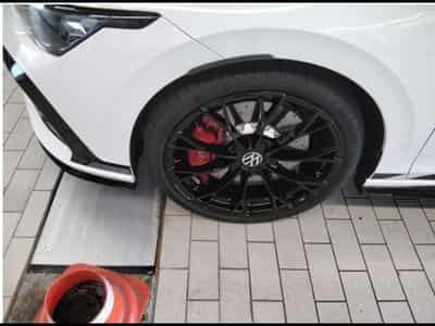 VW Golf GTI PHASE 2 Clubsport 2.0 TSI 300 CV DSG7 * DCC * MATRIX * (2026) - Foto 14