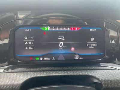 VW Golf (2023) - Photo 12