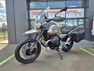Moto Guzzi V85 TT TRAVEL (2026) - Photo 1