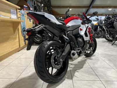 Yamaha R7 70 TH (2026) - Photo 3