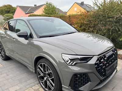Audi RSQ3 "10 years edition" (2023) - Photo 1