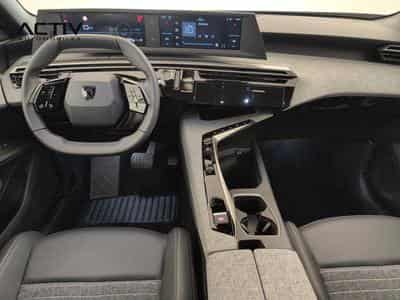 Peugeot 3008 Hybrid 145 e-DCS6 Allure (2025) - Foto 14