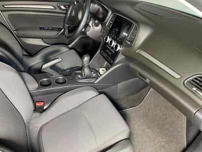Renault Megane IV 1.3 TCE 140 INTENS CARPLAY (2023) - Photo 9