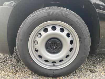 Peugeot Partner 1.5 BlueHDI 130 AT8 Confort L1H1 (2026) - Photo 12