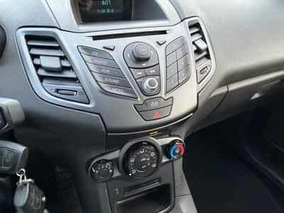 Ford Fiesta Fiesta Trend *Klima*Zahnriemen Neu*TÜV Neu* (2013) - Photo 12