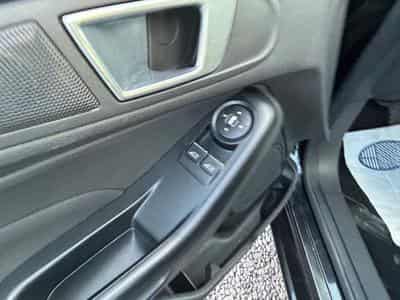 Ford Fiesta Fiesta Trend *Klima*Zahnriemen Neu*TÜV Neu* (2013) - Photo 14