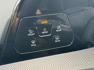 VW Golf R-Line Limited (2026) - Photo 10