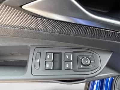 VW Golf R-Line Limited (2026) - Photo 11