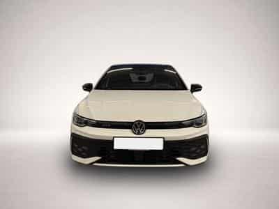 VW Golf (2025) - Photo 2