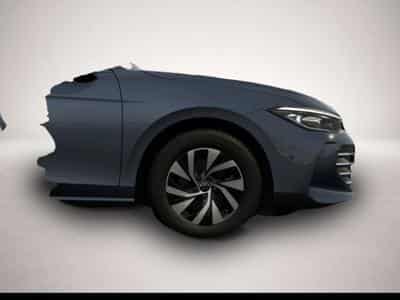 VW Passat (2025) - Photo 4